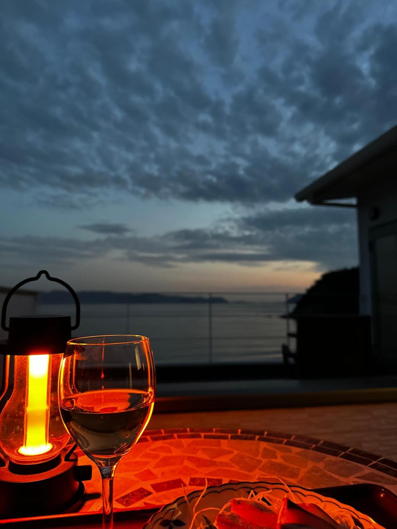 Appartamento Uogashi 7070 Ocean View Naoshima Esterno foto